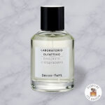 Buy Decou Vert Laboratorio Olfattivo - bottle on a marble background, Perfume Lex Bloom store. bottle on a light marble background