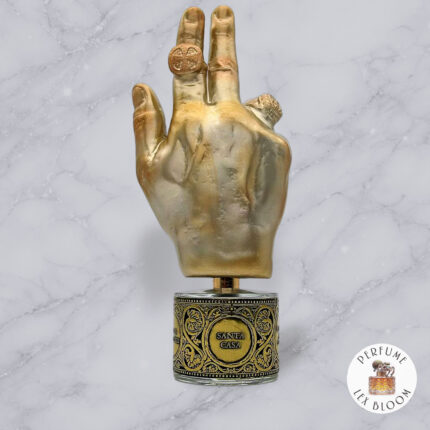Buy Santa Casa by Filippo Sorcinelli - bottle on a marble background, Perfume Lex Bloom store. bottle on a light marble background